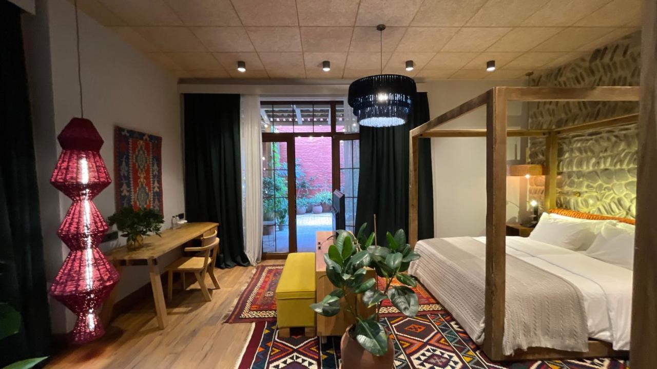 Khedi Hotel Tbilisi Exterior foto